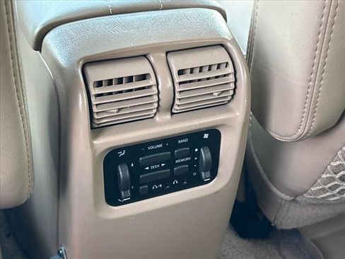Used 1998 Ford Expedition Eddie Bauer AWD/4WD image 17