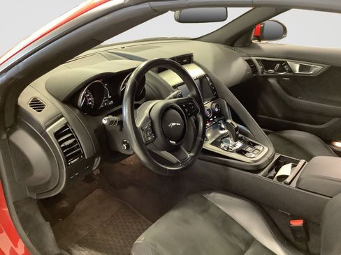 Used 2017 Jaguar F-TYPE Convertible RWD image 8