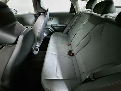 Used 2025 Kia K4 FWD image 27