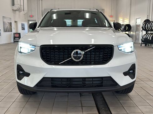 Used 2026 Volvo XC40 B5 Ultra w/ Protection Package Premier image 10