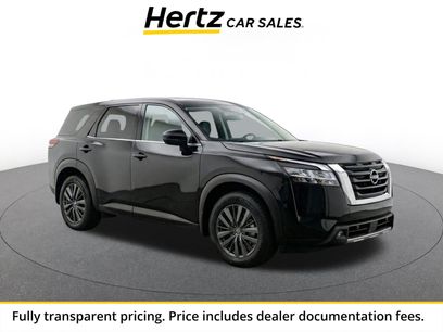 Used 2025 Nissan Pathfinder SV