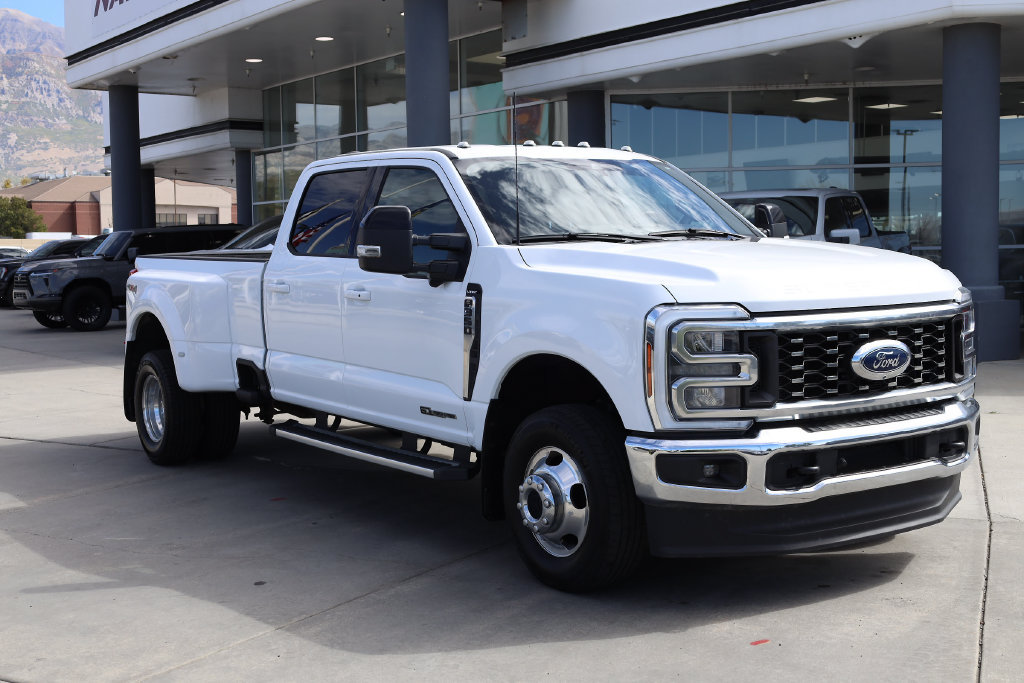 Used 2024 Ford F350 Lariat AWD/4WD image 8