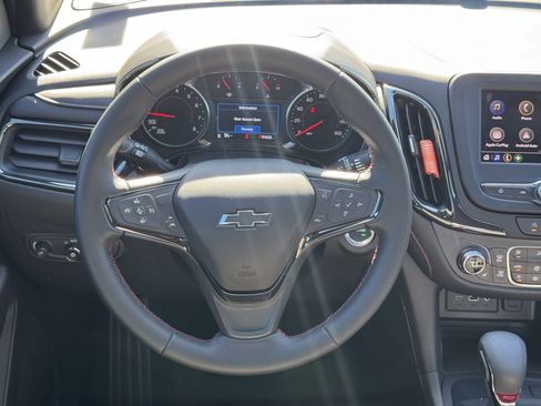 Used 2023 Chevrolet Equinox RS image 24