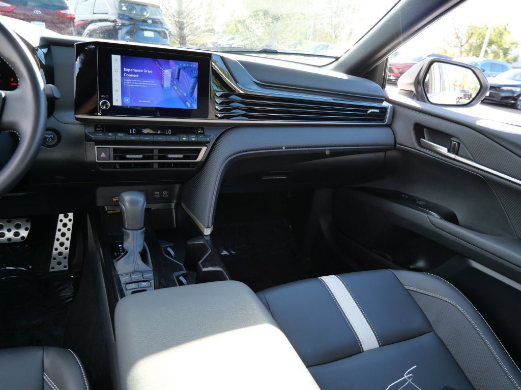 Certified 2025 Toyota Camry SE FWD image 14