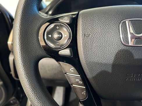 Used 2016 Honda Accord EX image 24