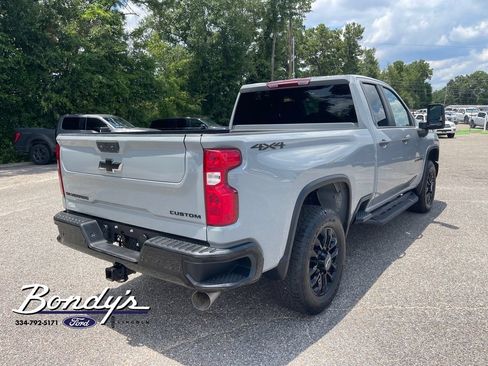 Used 2025 Chevrolet Silverado 2500 Custom w/ Custom Value Package AWD/4WD image 15