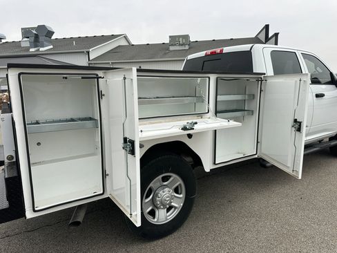 Used 2023 RAM 3500 Tradesman image 8