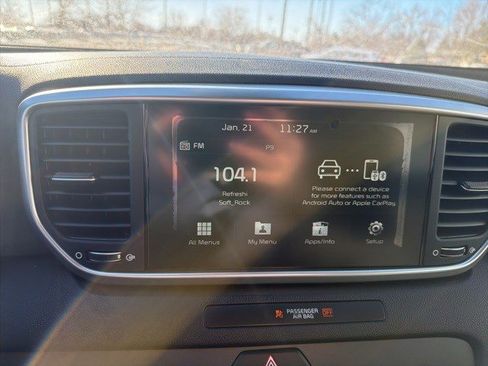 Used 2020 Kia Sportage LX image 21