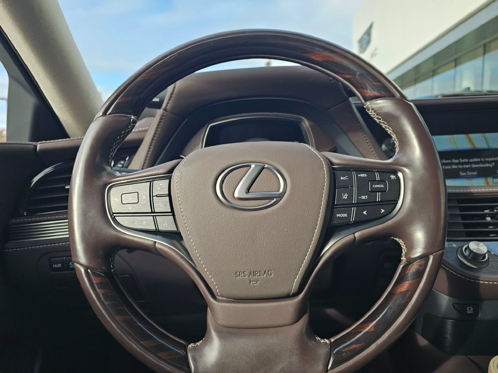 Used 2018 Lexus LS 500h AWD w/ Luxury Package image 25