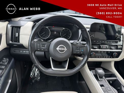 Used 2023 Nissan Pathfinder SL w/ SL Premium Package AWD/4WD image 29