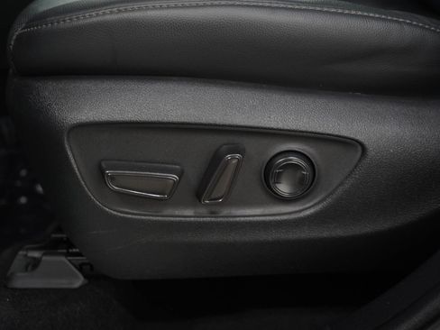 Used 2022 Toyota Highlander Platinum AWD/4WD image 28