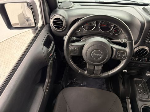 Used 2016 Jeep Wrangler Sport w/ Quick Order Package 24S AWD/4WD image 29