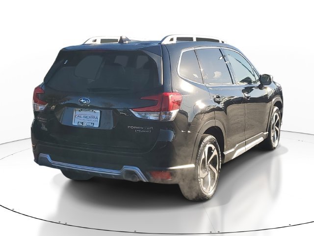 Certified 2022 Subaru Forester Touring AWD/4WD image 4