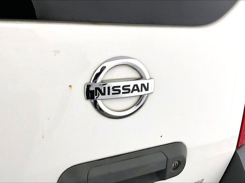 Used 2015 Nissan Xterra S image 14