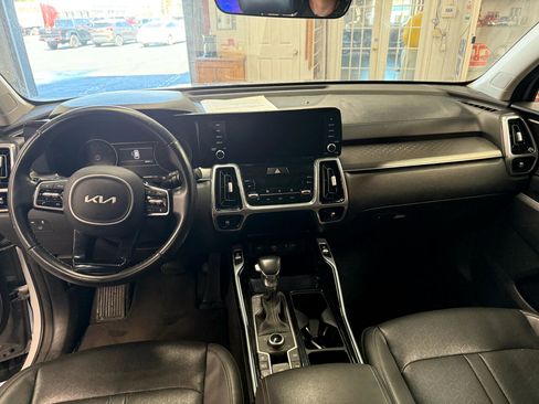Used 2022 Kia Sorento SX image 15