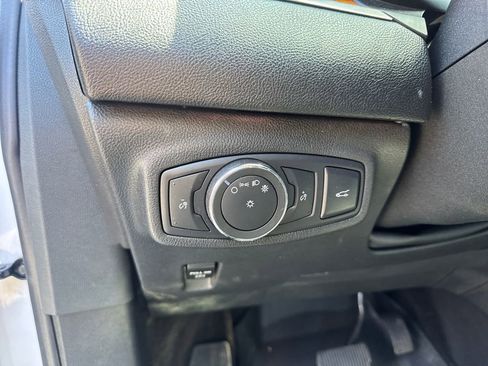 Used 2018 Lincoln MKC Select w/ Select Plus Package AWD/4WD image 15