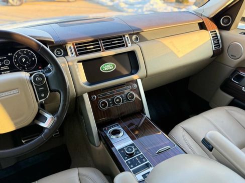 Used 2017 Land Rover Range Rover Base AWD 4dr SUV image 18