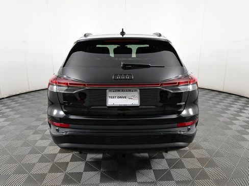 New 2025 Audi Q4 e-tron Prestige image 29