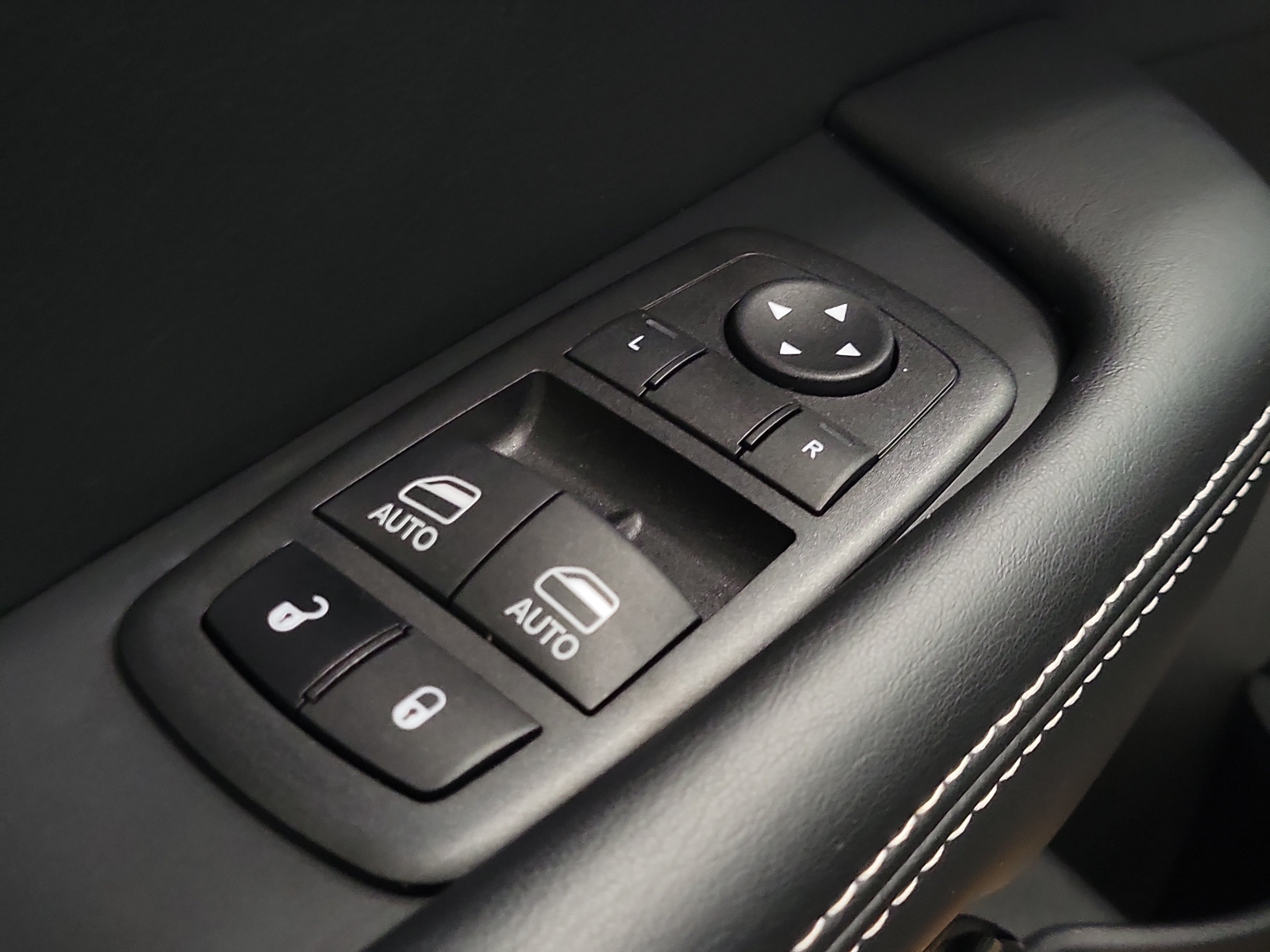 Used 2023 Dodge Challenger SRT Hellcat RWD image 13