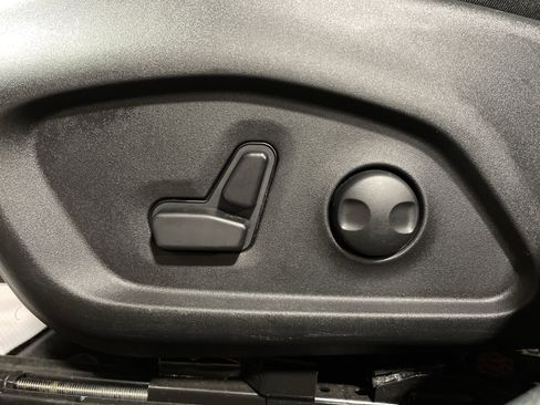 Used 2024 Jeep Compass Trailhawk w/ Trailhawk Elite Group image 10