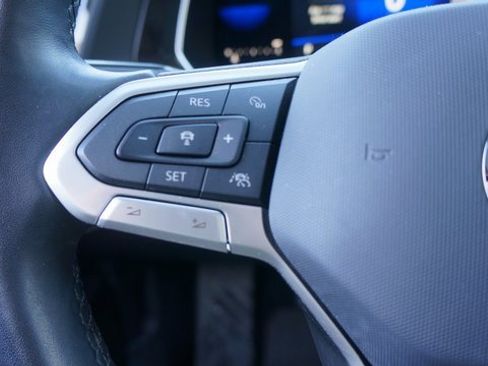 Certified 2023 Volkswagen Jetta SE w/ Panoramic Sunroof Package image 24