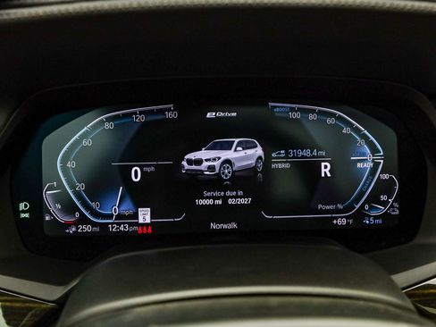 Used 2023 BMW X5 xDrive45e w/ Climate Comfort Package image 27