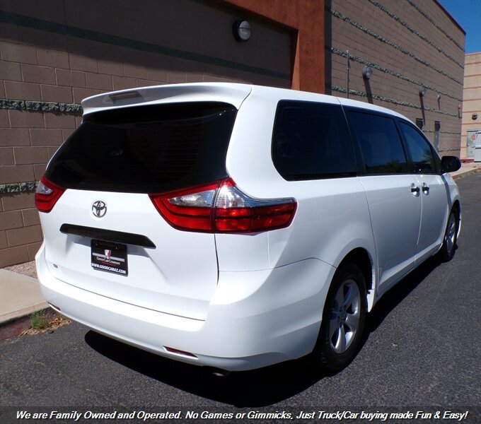 Used 2017 Toyota Sienna L FWD image 6