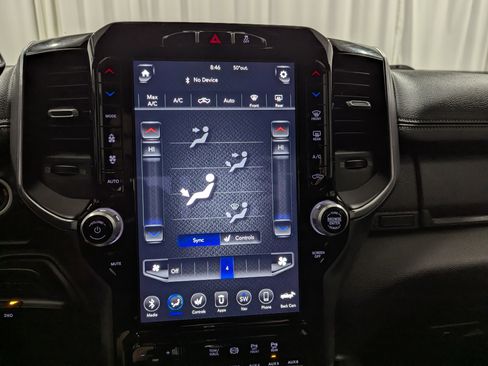 Used 2021 RAM 2500 Laramie w/ Night Edition image 21