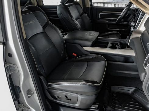 Used 2020 RAM 3500 Laramie image 33