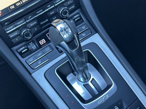 Used 2015 Porsche 911 GT3 image 25