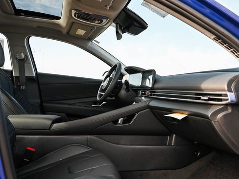 New 2026 Hyundai Elantra Limited image 9