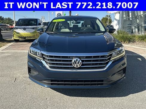 Certified 2022 Volkswagen Passat 2.0T SE image 3
