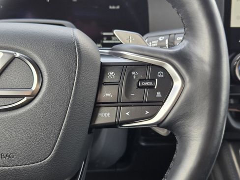 Used 2024 Lexus GX 550 w/ Cold Area Package AWD/4WD image 27