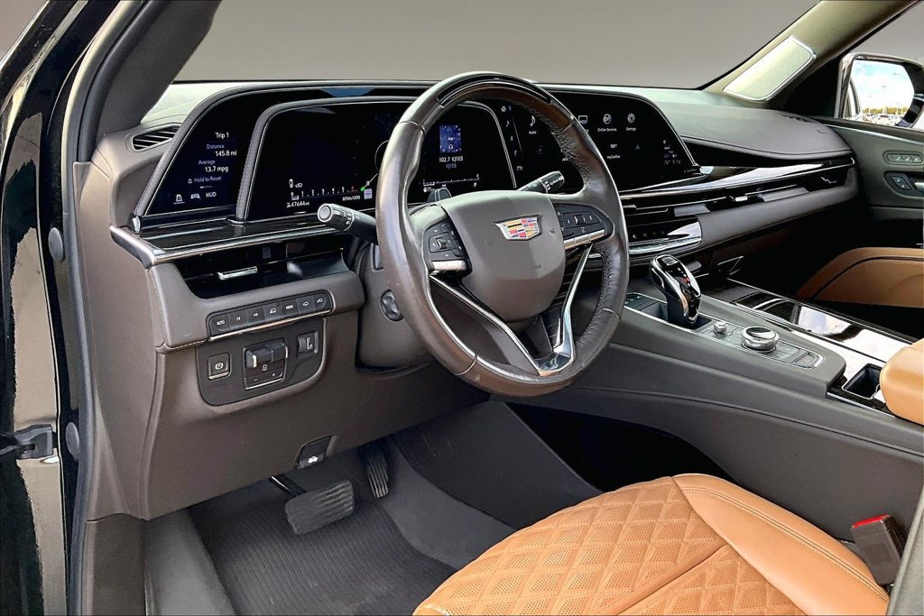 Used 2023 Cadillac Escalade Sport w/ LPO, ONYX Package AWD/4WD image 13