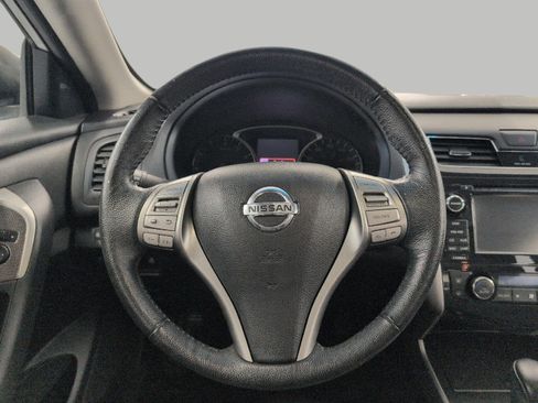 Used 2014 Nissan Altima 2.5 SL w/ Technology Package FWD image 5