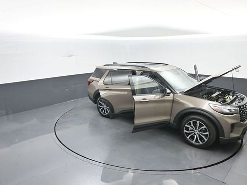 New 2026 Ford Explorer ST-Line AWD/4WD image 41