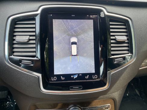 Used 2018 Volvo XC90 T6 Momentum w/ Convenience Package AWD/4WD image 32