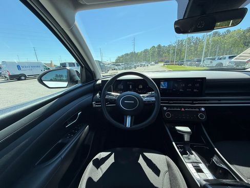 Used 2025 Hyundai Tucson SEL image 13