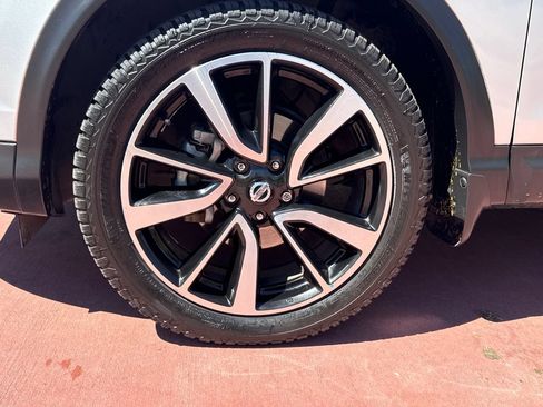 Used 2017 Nissan Rogue Sport SL w/ SL Premium Package AWD/4WD image 32