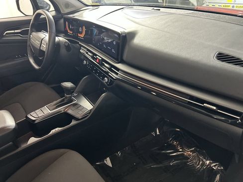 Used 2026 Kia Sportage LX FWD image 27