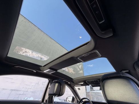 Used 2020 Mercedes-Benz S 450 4MATIC Sedan w/ Premium Package image 28