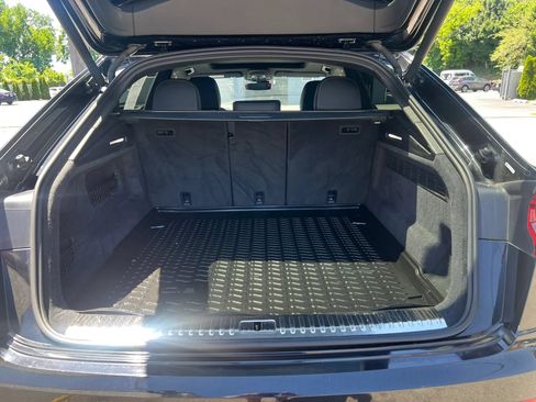 Used 2019 Audi Q8 Premium Plus AWD/4WD image 10