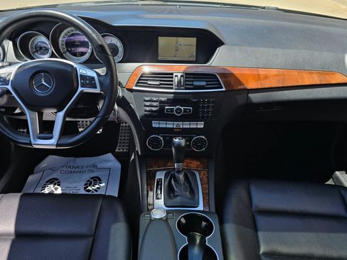 Used 2013 Mercedes-Benz C 300 4MATIC Sedan image 21