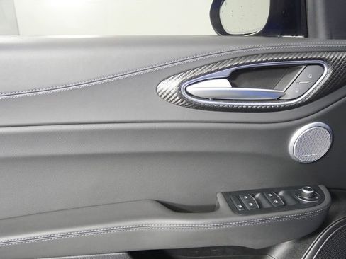 Used 2024 Alfa Romeo Giulia Quadrifoglio w/ Active Assist Plus Package image 11