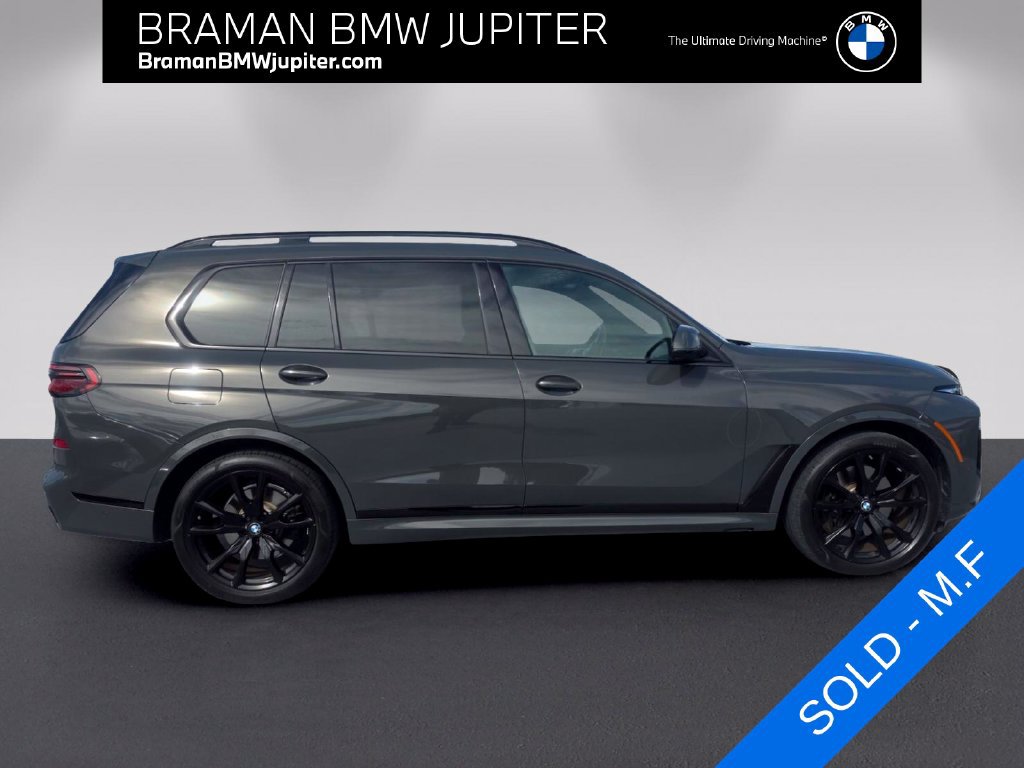 Used 2025 BMW X7 xDrive40i w/ M Sport Package AWD/4WD image 3
