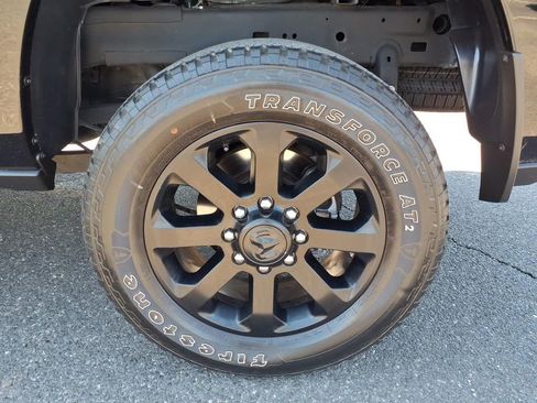 Used 2024 RAM 2500 Big Horn w/ Night Edition AWD/4WD image 16