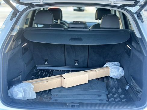 Used 2023 Audi Q5 2.0T Premium w/ Convenience Package image 6