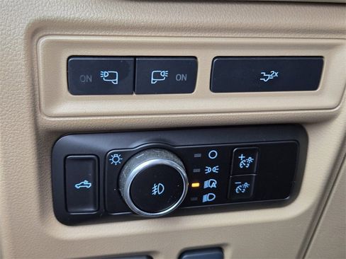 Used 2023 Ford F150 Lariat w/ Equipment Group 502A High image 38