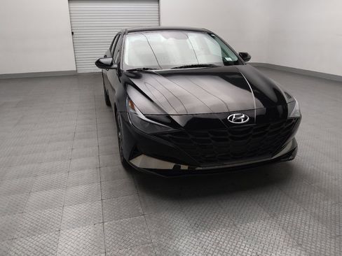 Used 2023 Hyundai Elantra SEL w/ Convenience Package image 14