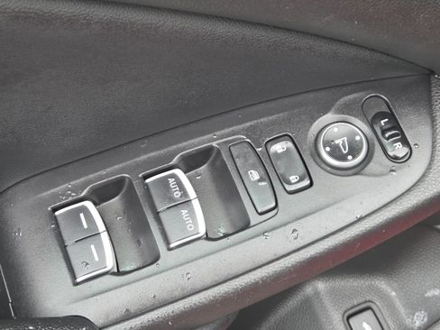 Used 2021 Honda Accord Sport image 24